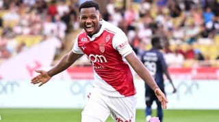 巴萨捡到宝！法蒂在法甲涅槃重生，英超球队排队求购！