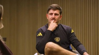 曼联决定续约马奎尔放走卡塞米罗！胖虎再陷停赛危机，拒绝替补身份难留