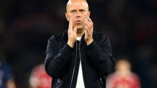 不会解雇斯洛特！英超落后21分，欧冠濒临出局，曝利物浦拒绝换帅